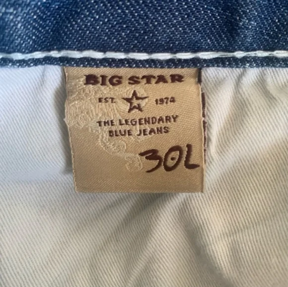 Big Star Distressed “Liv” Vintage Collection Jeans - Picture 8 of 10